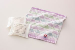 うろこ模様　タオルハンカチとシアバター石けんセット[64310]