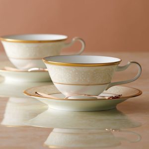 [4753J/P59587]ホワイトパレス　ティー・コーヒー碗皿ペアセット